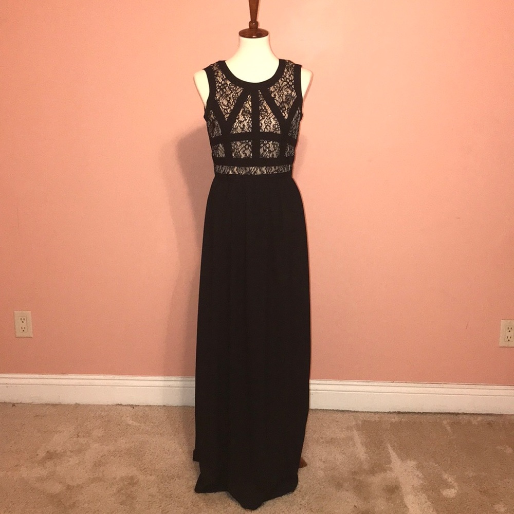 Gianni Bini black with lace maxi dress - size 4